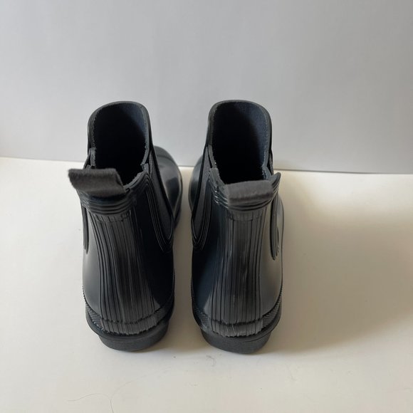 NWOB Hunter Original Chelsea Boot ~ Navy ~ Size 6 - Picture 3 of 6